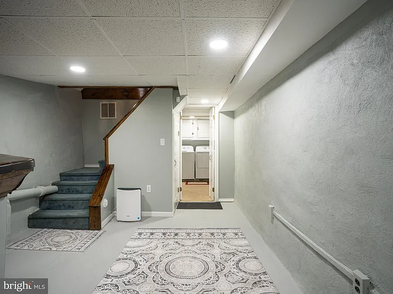 2250 Ritter St — Photo 25