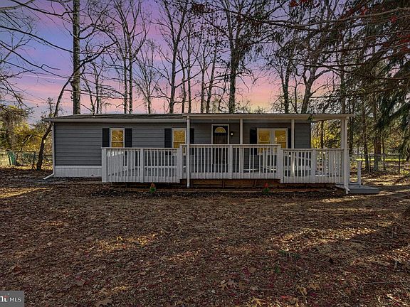 2nd image of 3411 Nova Scotia Rd