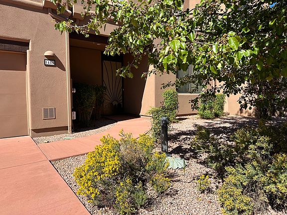 Closer view of the front of the condo and entrance.