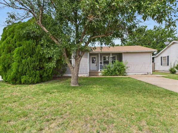 219 N Maddox Ave, Dumas, TX 79029