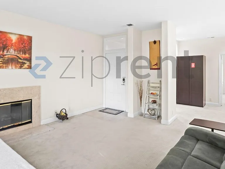 440 Navaro Pl #219 — Photo 10