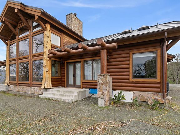 5th image of 1525 Headlands Dr