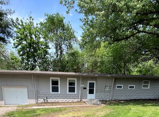 5505 Willow Ave, Raytown, MO 64133