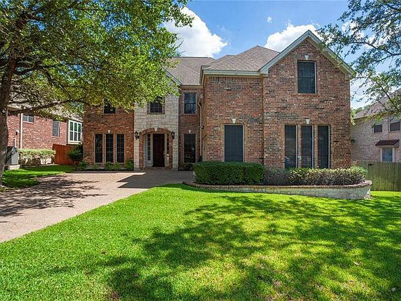 2nd image of 2113 Clear Lake Pl