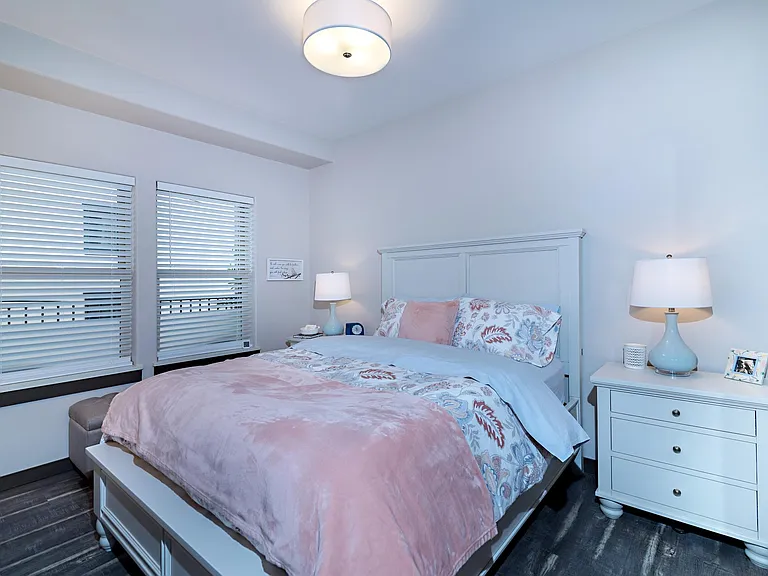 304 W 5th Ave #10 — Photo 7