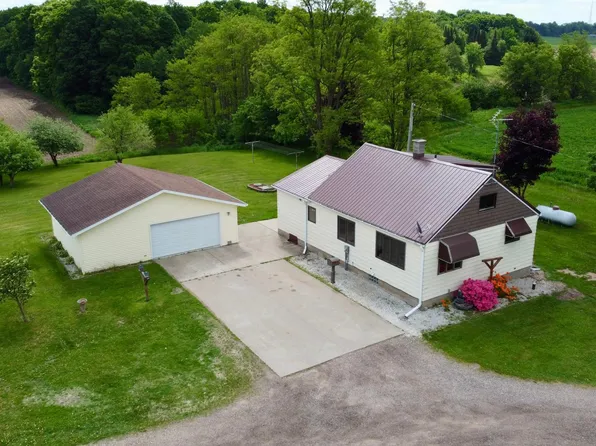 W7195 Clay Rd, Antigo, WI 54409