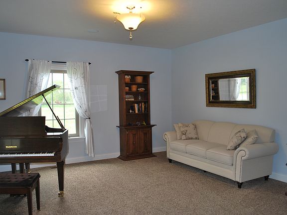 5th image of 1128 Pinnacle Club Dr