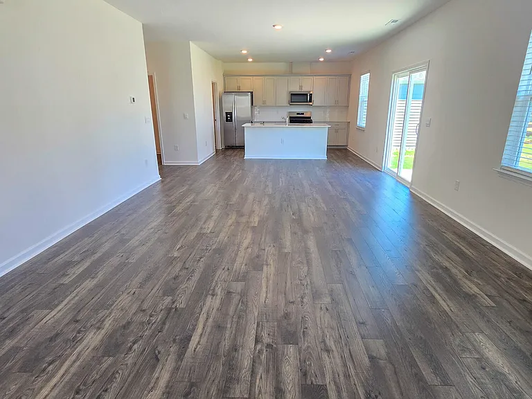 877 Bullhorn Dr — Photo 17