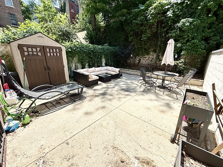 324 W 77th St #2 — Photo 9