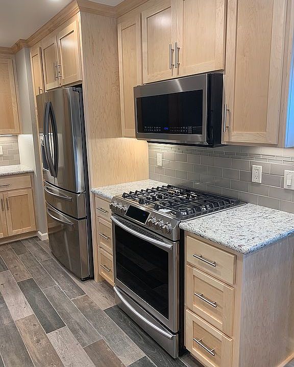 2nd image of 1097 Dogwood Dr