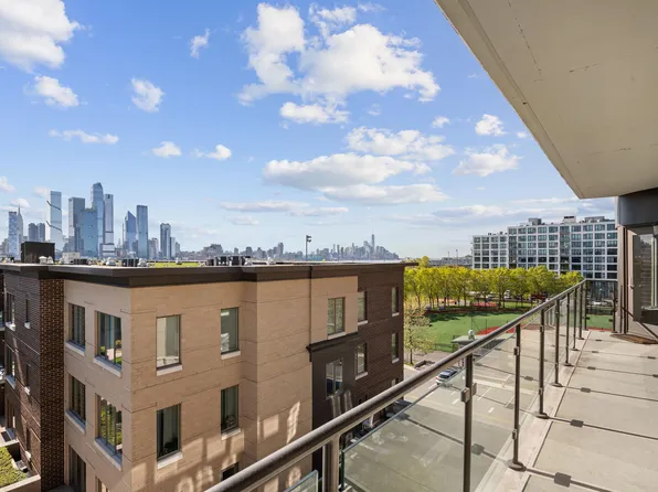 100 Eton Row image 1 of 27