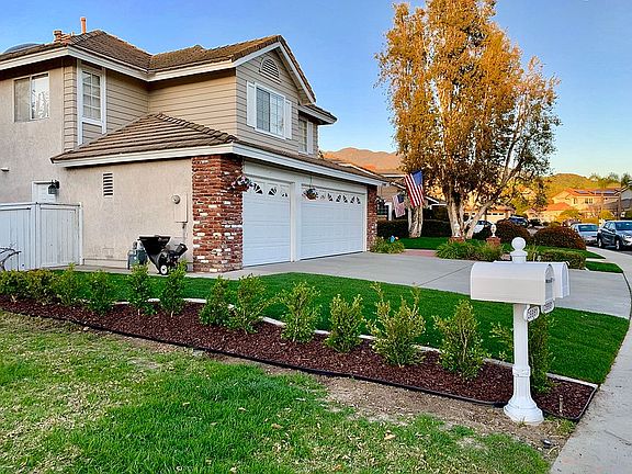 3rd image of 28981 Santiago Peak Ln