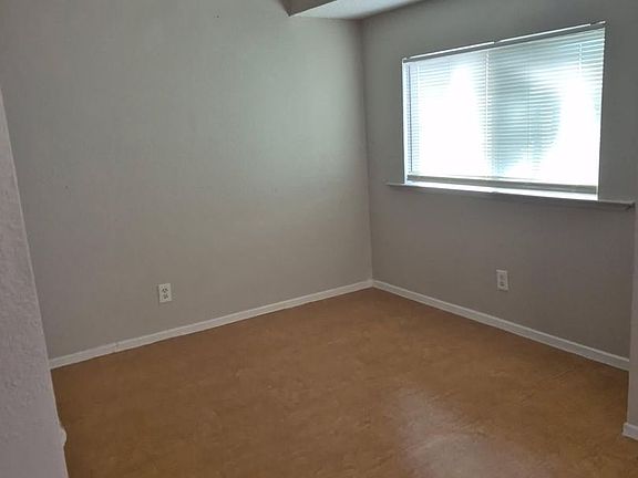 3rd image of 2329 Exeter Dr APT C