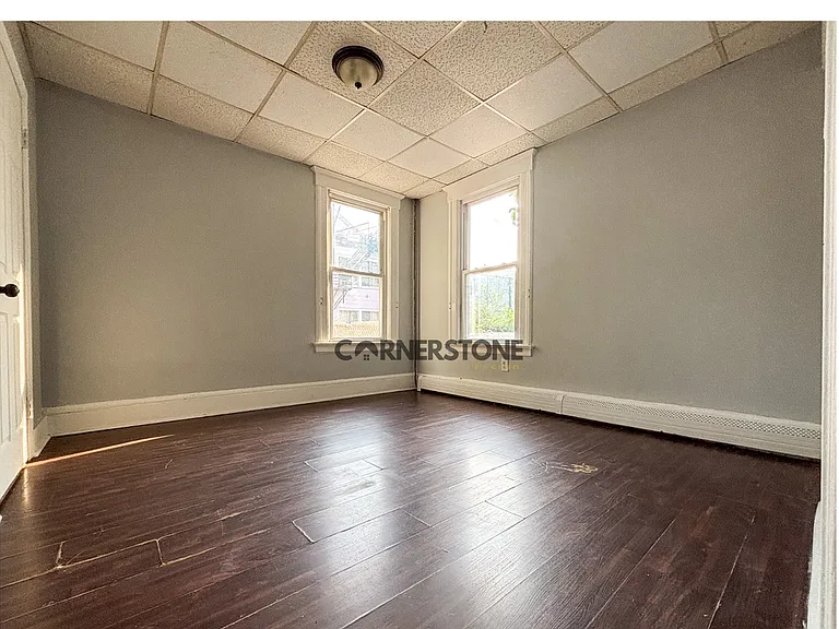 58 Cypress St — Photo 12
