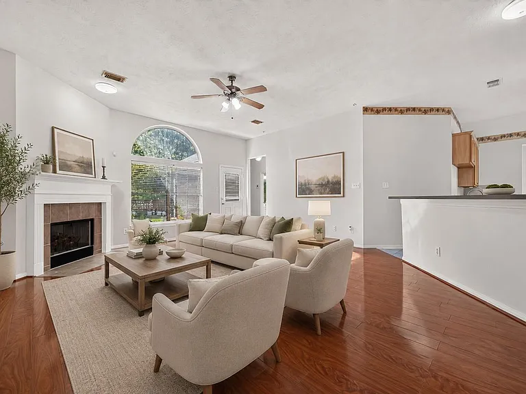 10802 Warner Hollow Ct — Photo 9