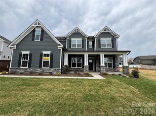 1320 Knob Creek Dr, Gastonia, NC 28054
