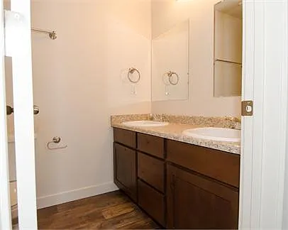 246 N 750 E — Photo 8