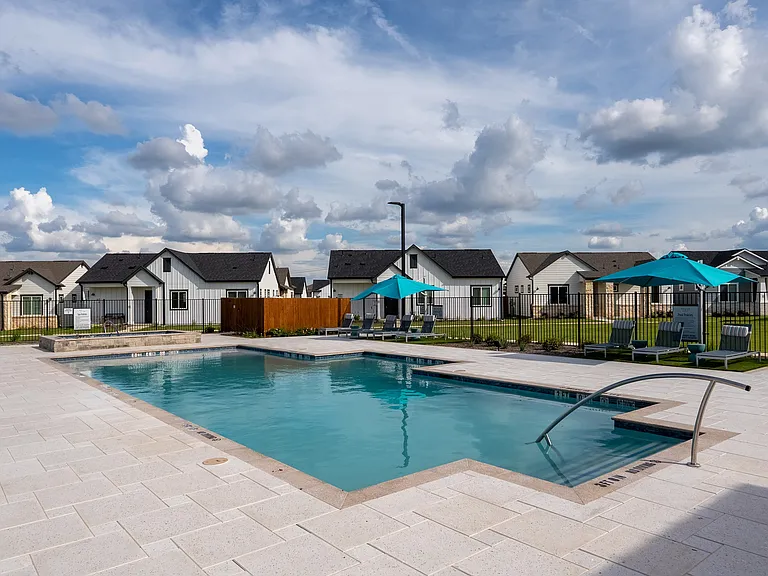 Avilla Rio Oaks — Photo 9