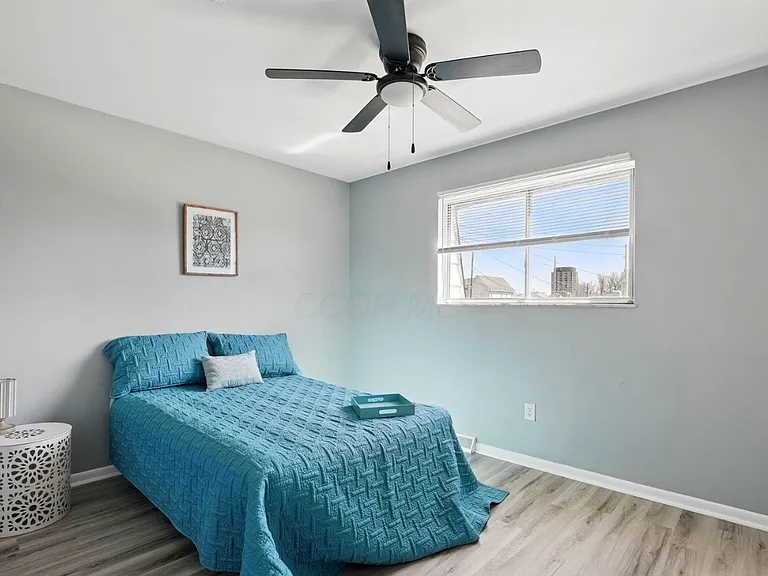 1190 E Long St — Photo 15