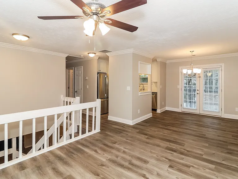 140 Birch Rill Dr — Photo 5