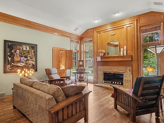 4th image of 6368 Drumlin Ct SE