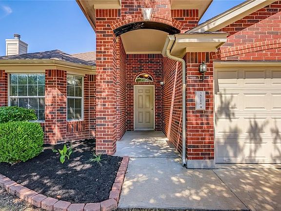 4th image of 2718 Tumbling River Dr
