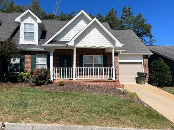 30 Hiddenbrook Ln, Johnson City, TN 37615