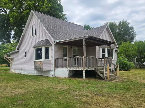 422 S Graham St, Leeton, MO 64761