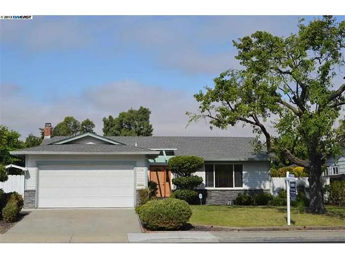 1146 Bluebell Dr photo 1