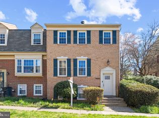 4695 Forestdale Dr, Fairfax, VA 22032