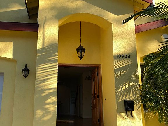 Front Door (Double Door)