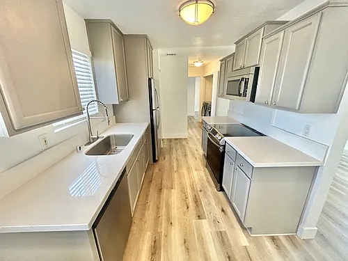 1490 Naranca Ave #6 Photo 1