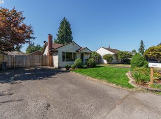 2205 W 28th St, Vancouver, WA 98660