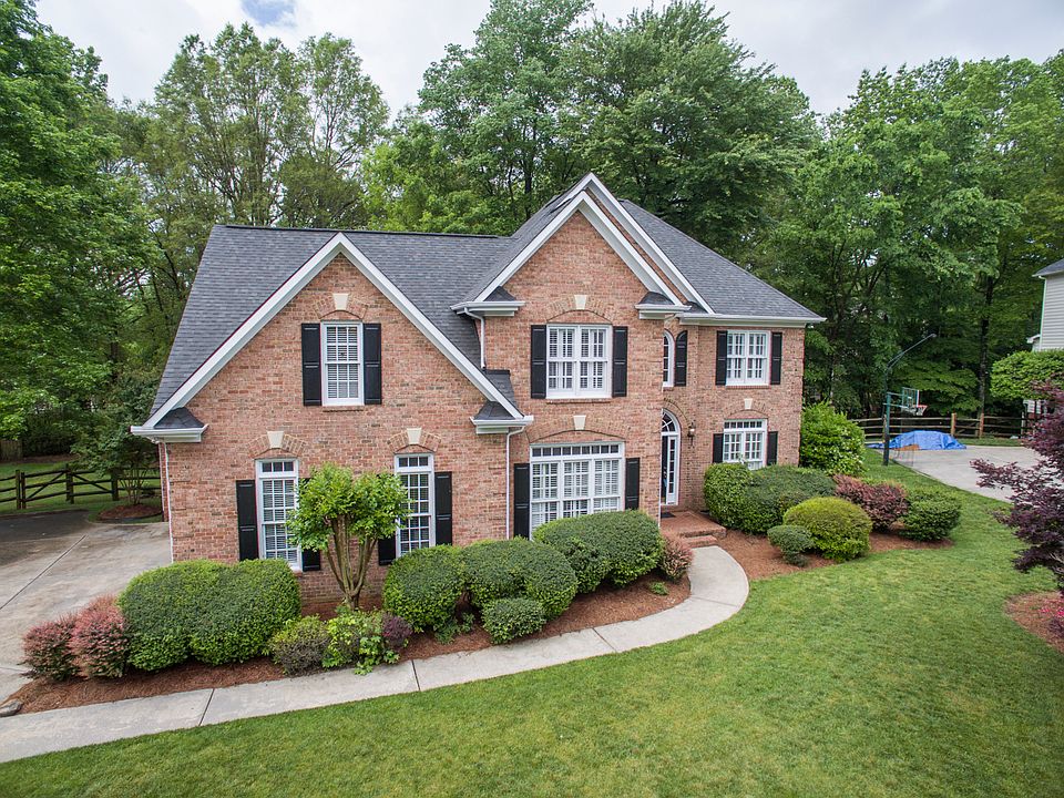 1st image of 15727 Delancey Ln