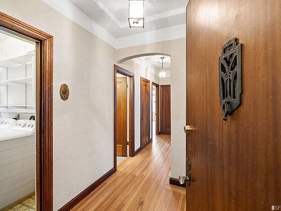 5th image of 201 Telegraph Hill Blvd APT 5