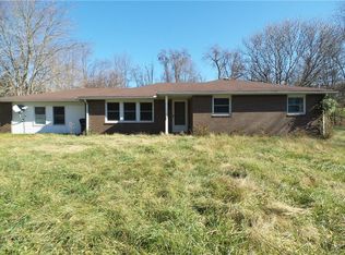2230 Hyland Rd, Irwin, PA 15642
