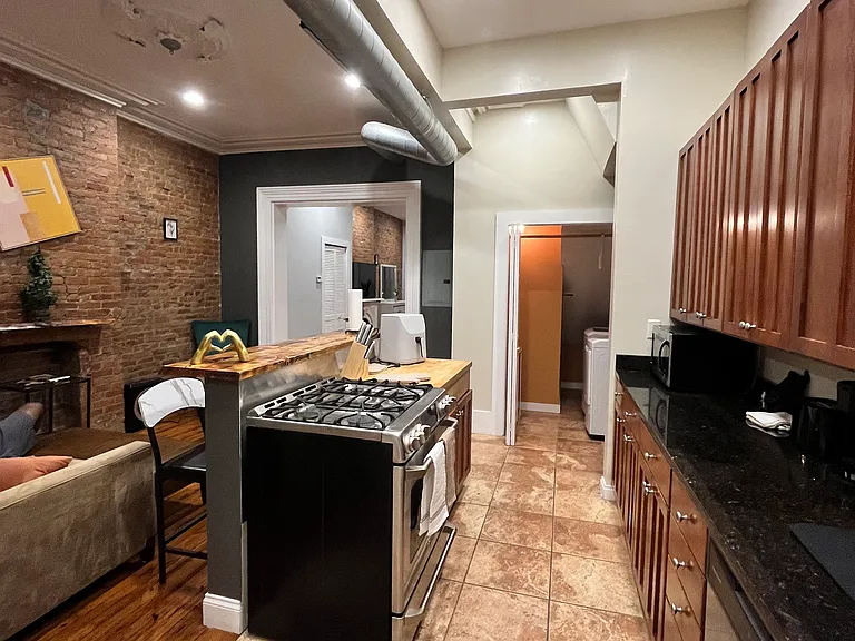 294 Lark St #1 — Photo 21