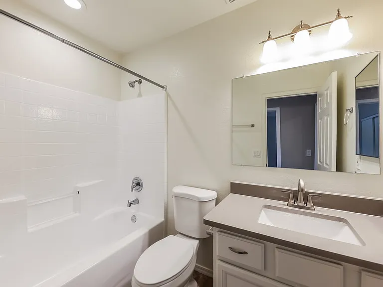 4907 W Marco Polo Rd — Photo 16