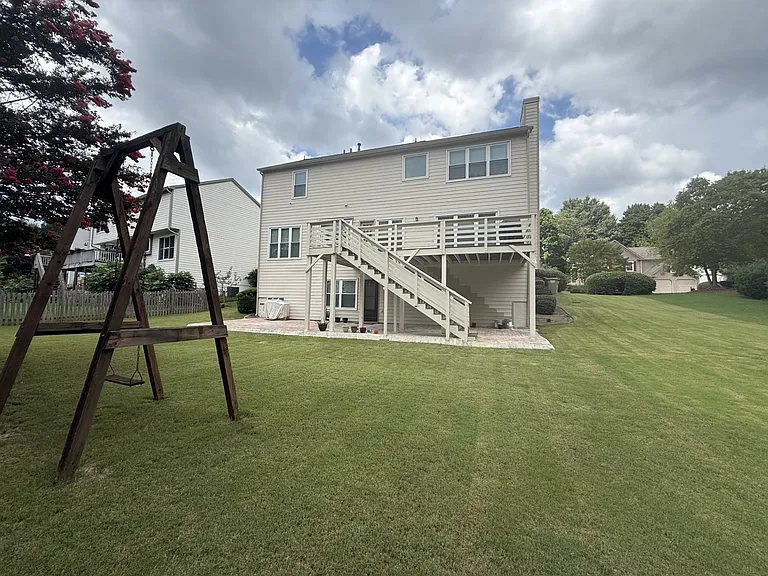 5805 Haterleigh Dr — Photo 4