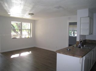 718 NW 103rd Ter #204, Hollywood, FL 33026