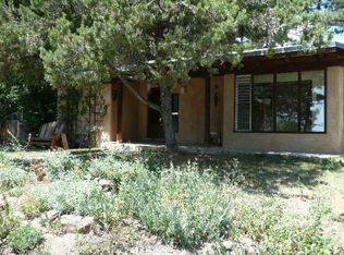 1973 40th St, Los Alamos, NM 87544