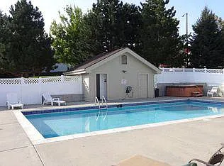1 bed, 715 sqft, $1,650 — Photo 3
