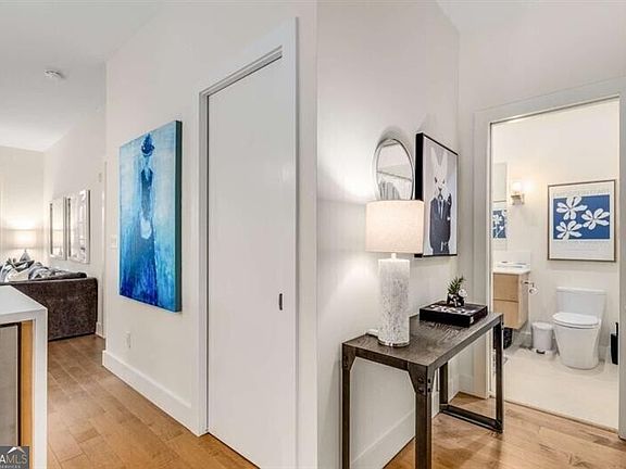 4th image of 1055 Piedmont Ave NE Unit 207