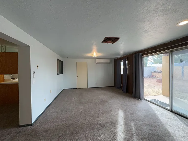 189 E James Dr — Photo 13