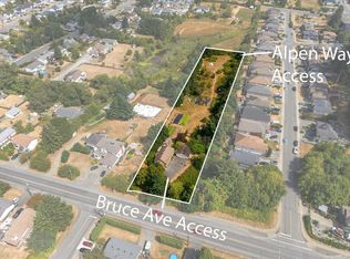 950 Bruce Ave, Nanaimo, BC V9R4A3