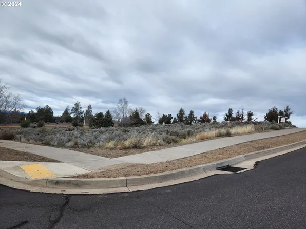 2200 SE Clover Ln #16405, Madras, OR 97741