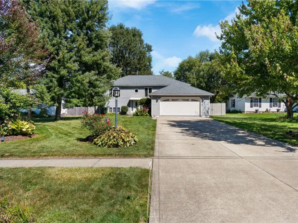 4893 Grafton Rd, Brunswick, OH 44212