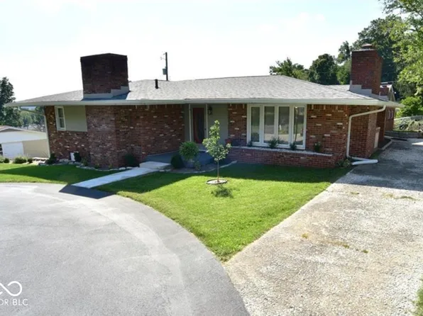 460 Park Pl, Martinsville, IN 46151