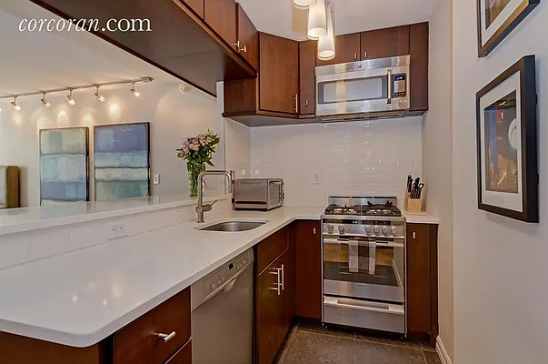 Rented by Corcoran | media 16