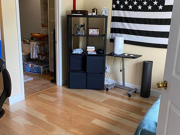 5th image of 13700 Richmond Park Dr N APT 106